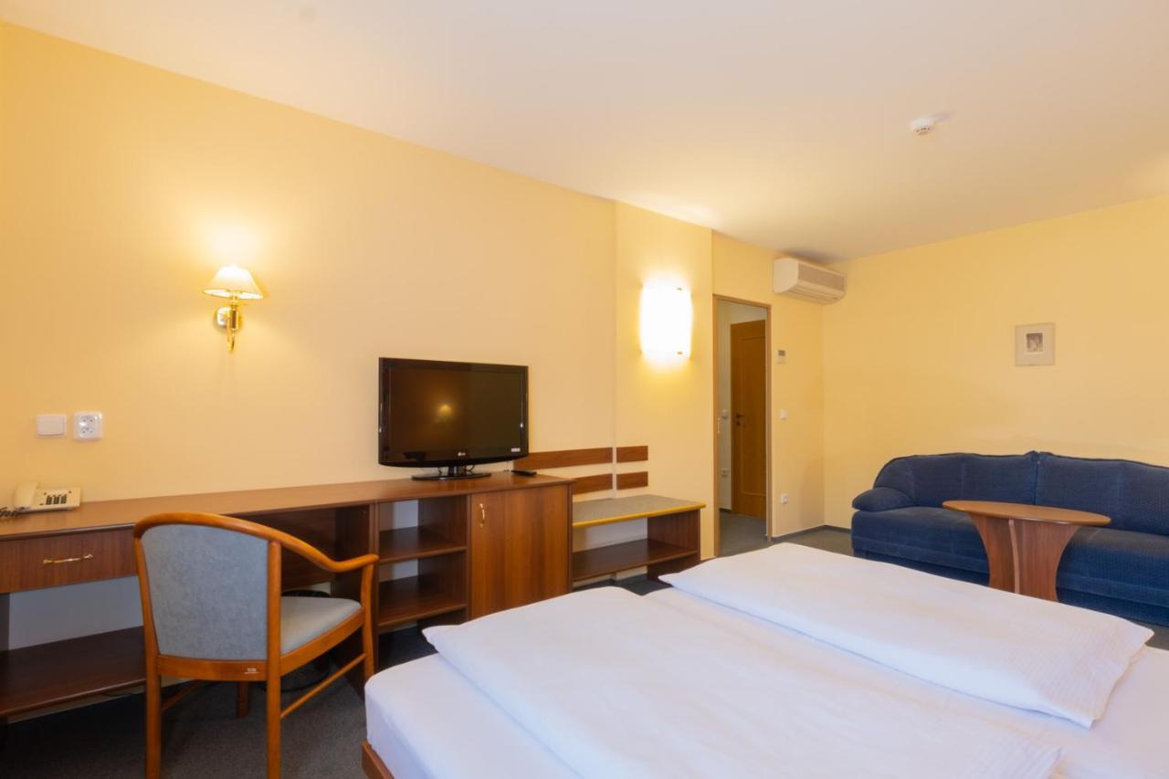 Hotel Mohelnice Eksteriør billede